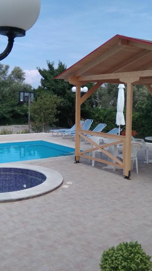 Amarandos Studios With Swimming Pool By Imagine Lefkada Tsoukaládhes Exteriör bild